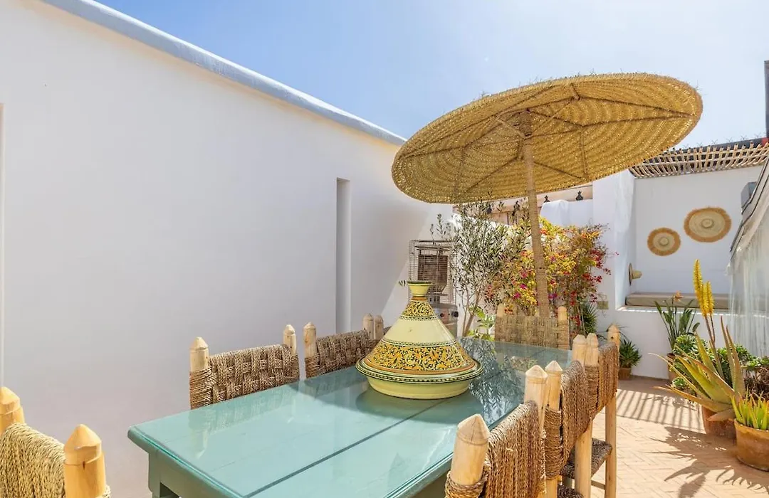 Riad Yannis-1